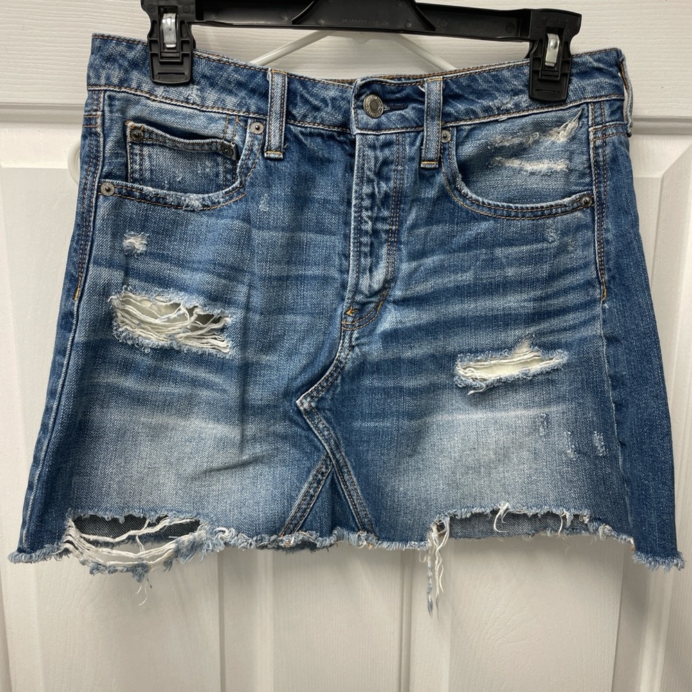 Distressed AE Denim Mini Skirt